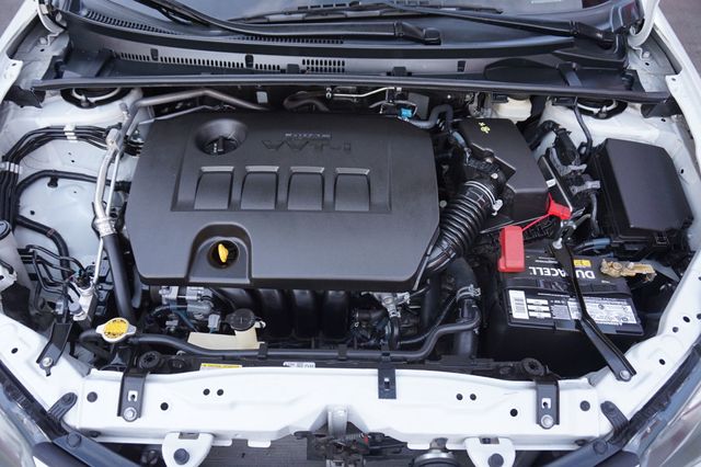 2017 Toyota Corolla LOW MILES, NAVIGATION, BACKUP CAMERA, KEYLESS ENTRY & START - 23014499 - 29