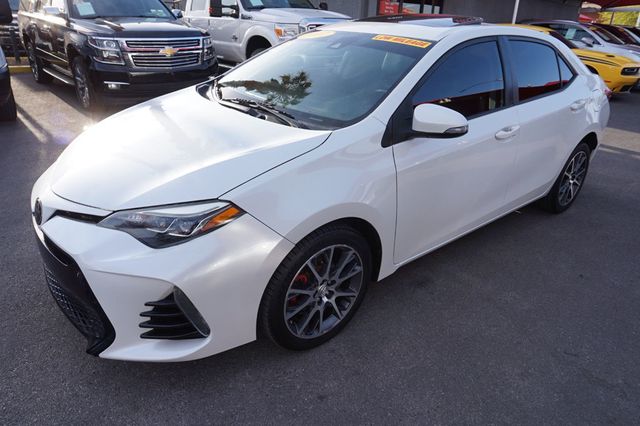 2017 Toyota Corolla LOW MILES, NAVIGATION, BACKUP CAMERA, KEYLESS ENTRY & START - 23014499 - 4