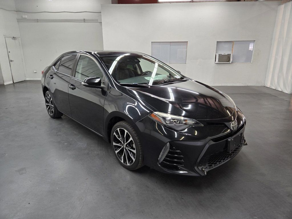 2017 Toyota Corolla SE - 22644209 - 3