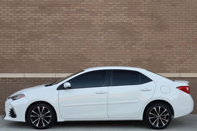 2017 Toyota Corolla SE - 23095857 - 1