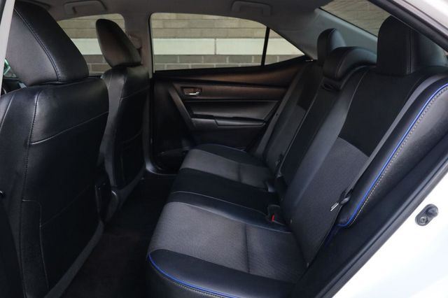 2017 Toyota Corolla SE - 23095857 - 19