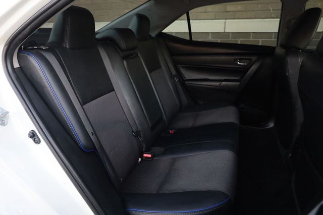 2017 Toyota Corolla SE - 23095857 - 23