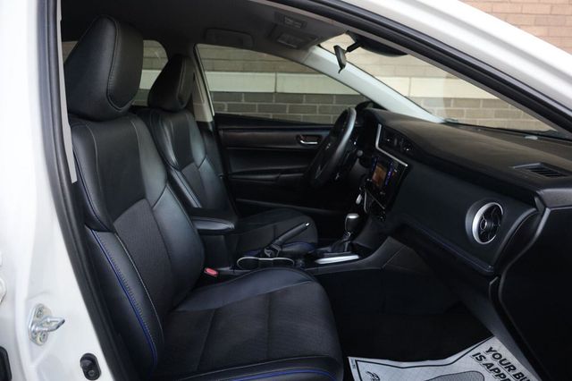 2017 Toyota Corolla SE - 23095857 - 25
