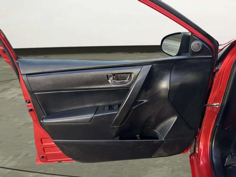 2017 Toyota Corolla SE 4dr Sedan CVT - 22964801 - 9