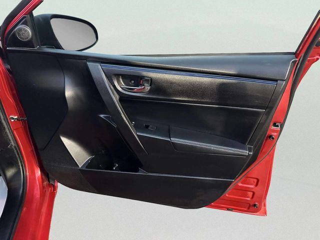 2017 Toyota Corolla SE 4dr Sedan CVT - 22964801 - 17