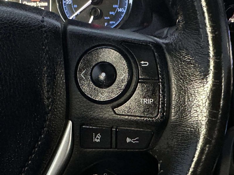 2017 Toyota Corolla SE 4dr Sedan CVT - 22964801 - 22