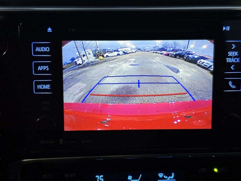 2017 Toyota Corolla SE 4dr Sedan CVT - 22964801 - 24