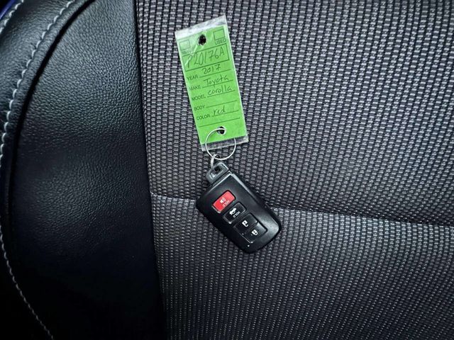 2017 Toyota Corolla SE 4dr Sedan CVT - 22964801 - 27