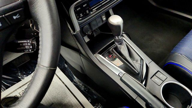 2017 Toyota Corolla SE CVT - 23026303 - 15