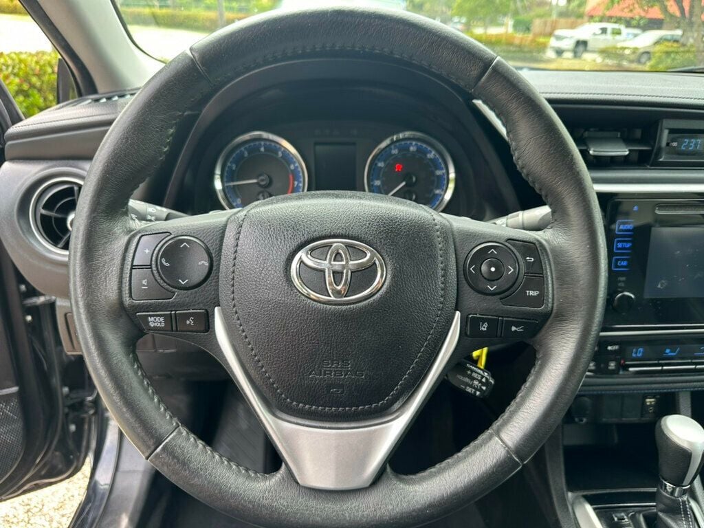 2017 Toyota Corolla SE CVT Automatic - 22377591 - 10