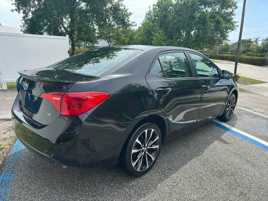 2017 Toyota Corolla SE CVT Automatic - 22377591 - 3