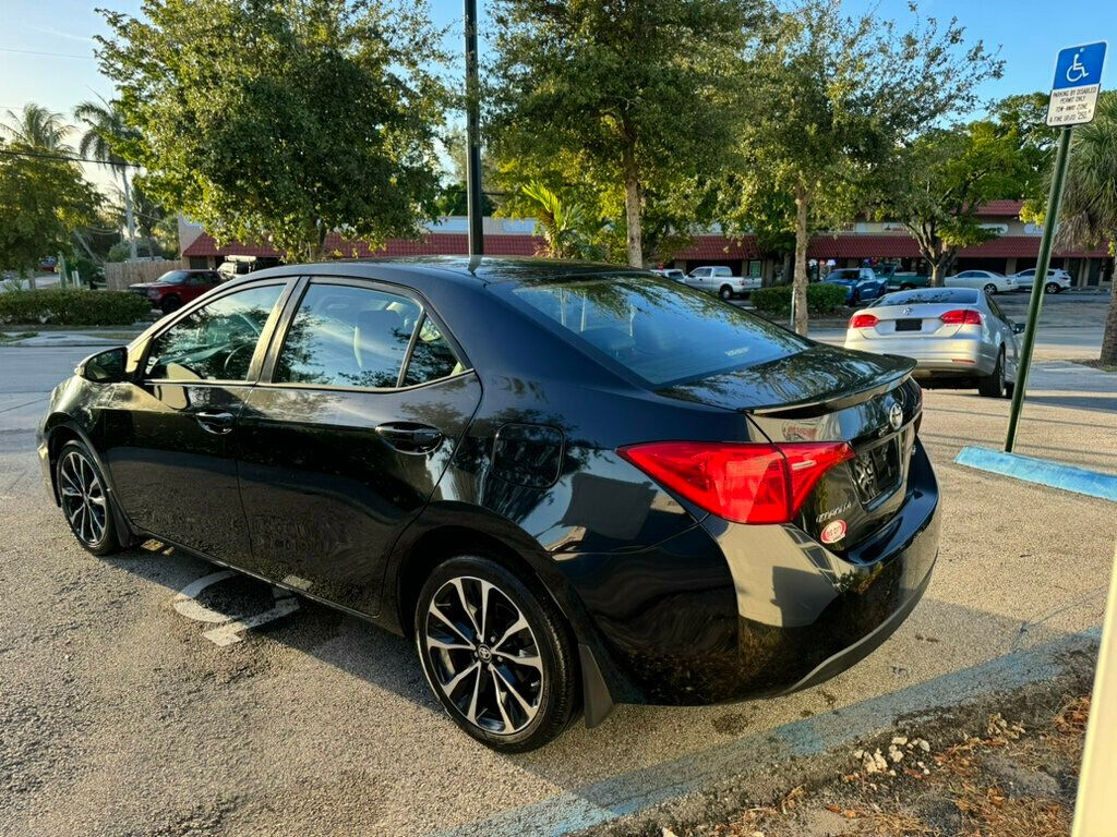 2017 Toyota Corolla SE CVT Automatic - 22715693 - 3