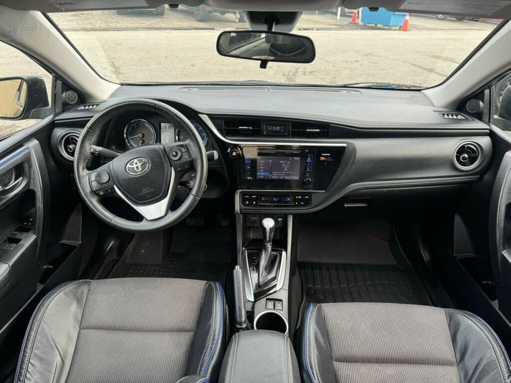 2017 Toyota Corolla SE CVT Automatic - 22992825 - 3
