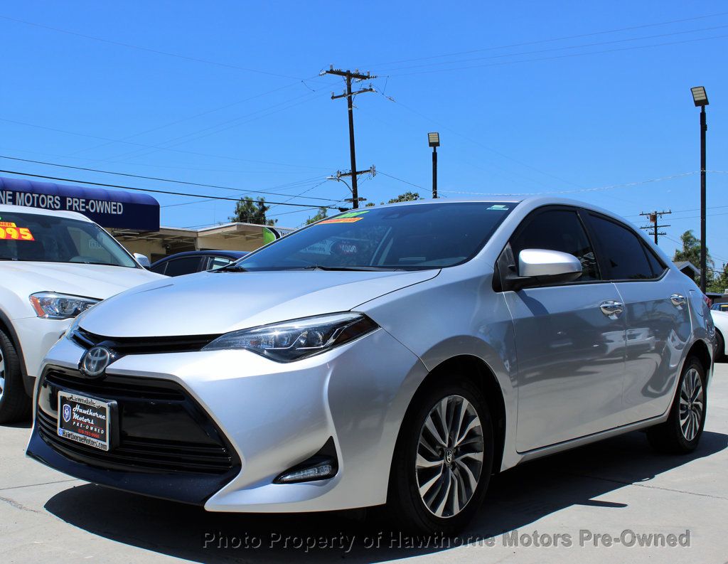 2017 Toyota Corolla XLE photo 2