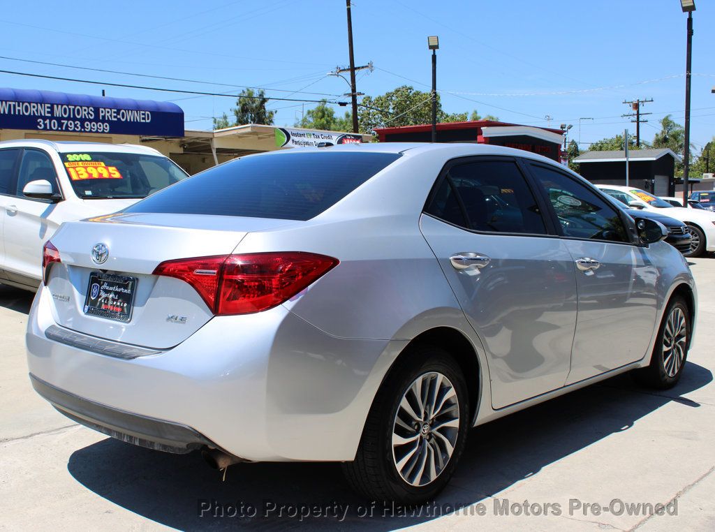 2017 Toyota Corolla XLE photo 6