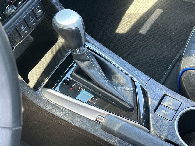 2017 Toyota Corolla XSE - 23008458 - 17