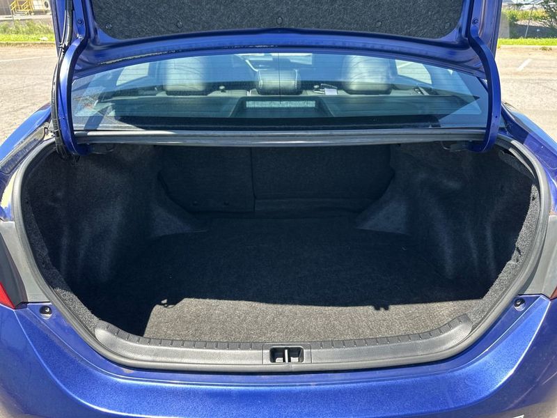 2017 Toyota Corolla XSE - 23008458 - 19