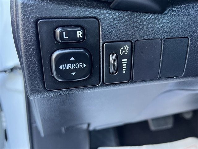 2017 Toyota Corolla XSE - 22953746 - 18