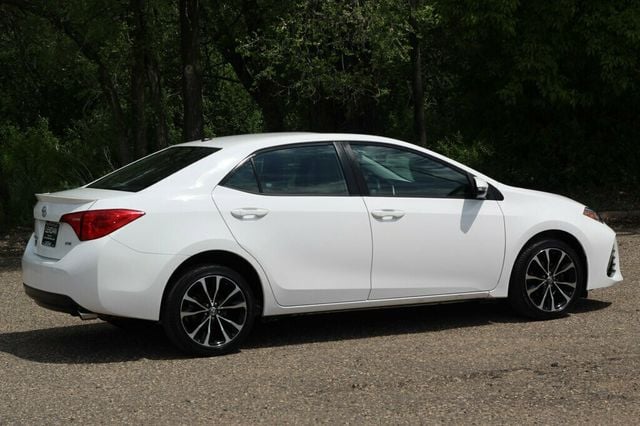 2017 Toyota Corolla XSE LOADED W/ NAVIGATION, LEATHER HTD SEATS, MOONROOF  - 23030979 - 2