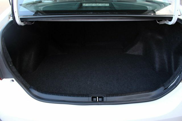 2017 Toyota Corolla XSE LOADED W/ NAVIGATION, LEATHER HTD SEATS, MOONROOF  - 23030979 - 30