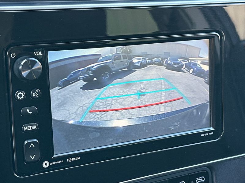 2017 Toyota Corolla iM Base - 22988816 - 15