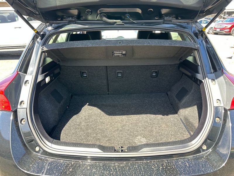 2017 Toyota Corolla iM Base - 22988816 - 18