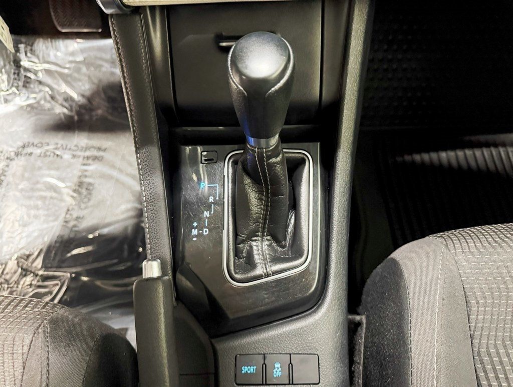 2017 Toyota Corolla iM Base - 22923180 - 18