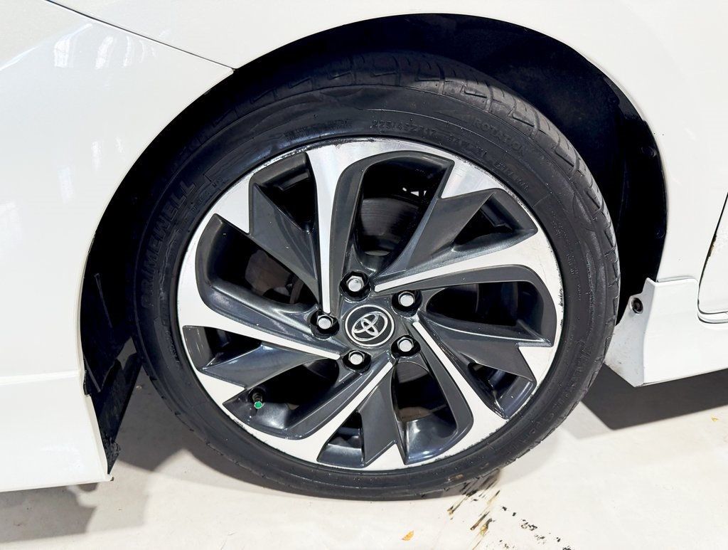 2017 Toyota Corolla iM Base photo 2