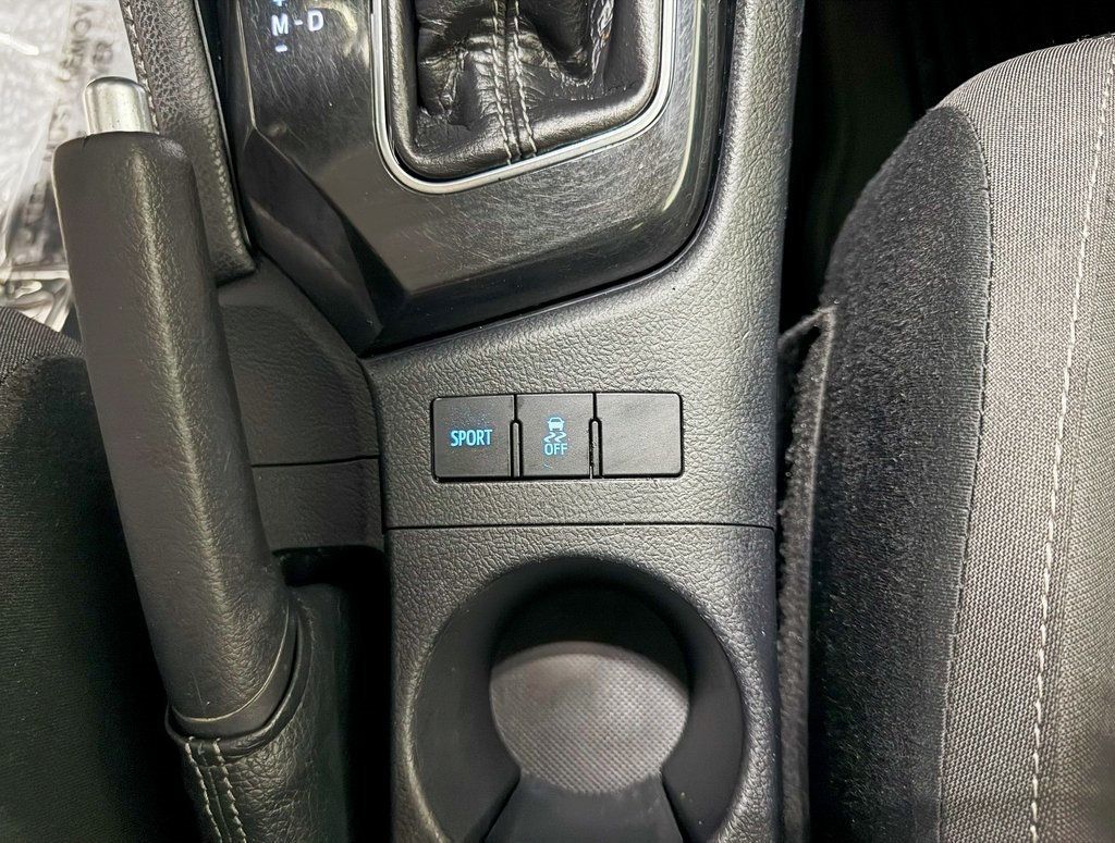 2017 Toyota Corolla iM Base - 22923180 - 19