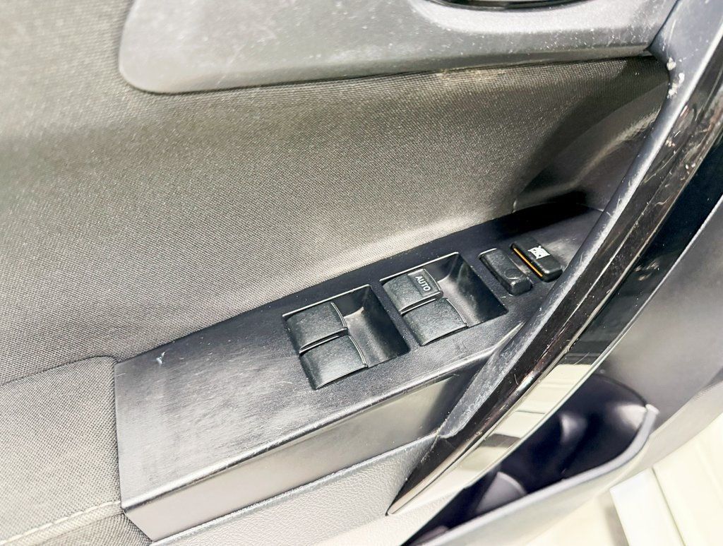 2017 Toyota Corolla iM Base - 22923180 - 23