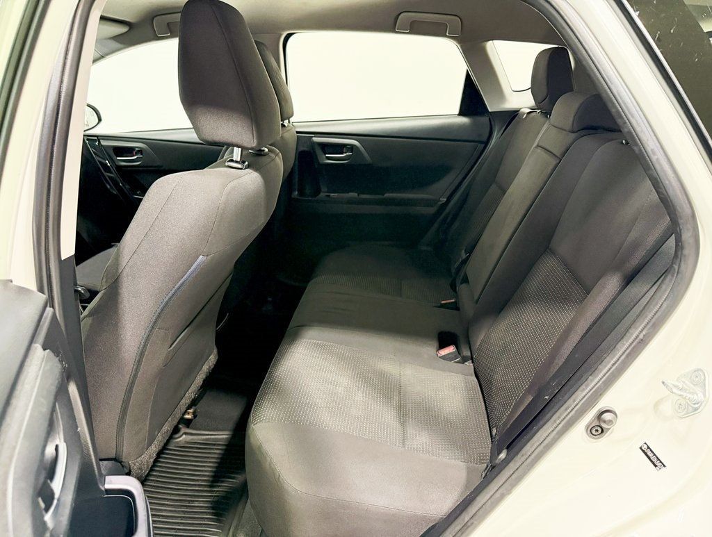 2017 Toyota Corolla iM Base - 22923180 - 24