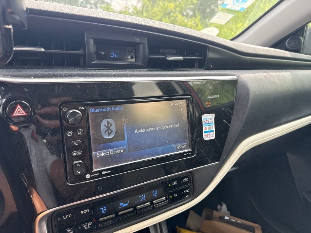 2017 Toyota Corolla iM Base - 23058485 - 11
