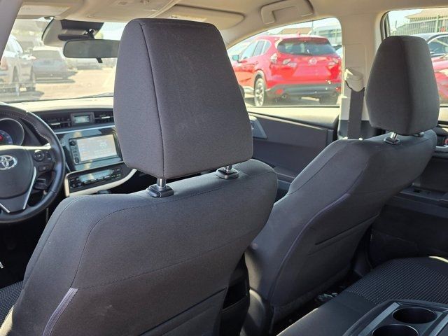 2017 Toyota Corolla iM Base - 22900337 - 17