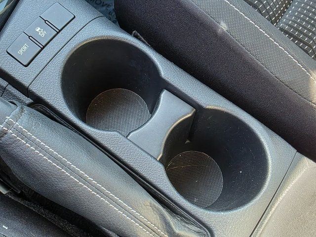 2017 Toyota Corolla iM Base - 22900337 - 31