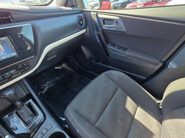 2017 Toyota Corolla iM Base - 22900337 - 32