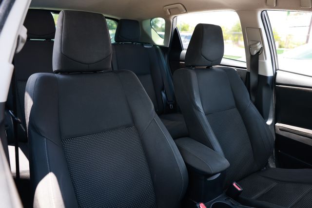 2017 Toyota Corolla iM CVT - 23043295 - 18