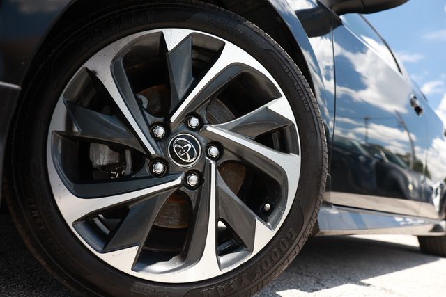 2017 Toyota Corolla iM CVT - 23043295 - 32