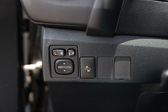 2017 Toyota Corolla iM CVT - 23043295 - 47