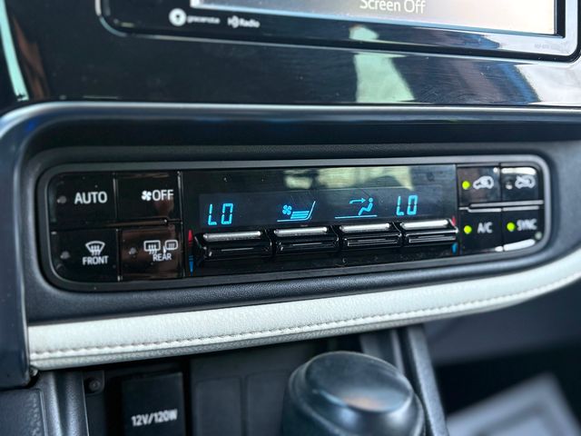 2017 Toyota Corolla iM CVT Automatic - 22947041 - 27