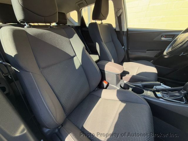 2017 Toyota Corolla iM CVT Automatic - 22942063 - 18