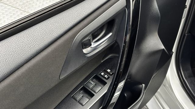 2017 Toyota Corolla iM Manual - 23035878 - 11
