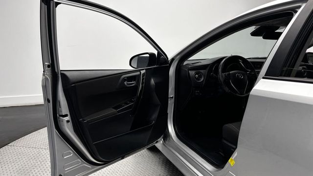 2017 Toyota Corolla iM Manual - 23035878 - 14