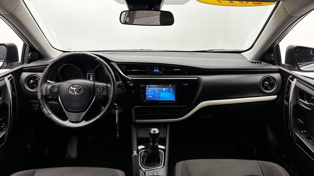 2017 Toyota Corolla iM Manual - 23035878 - 17