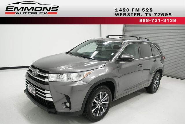 2017 Toyota Highlander  - 23032805 - 0
