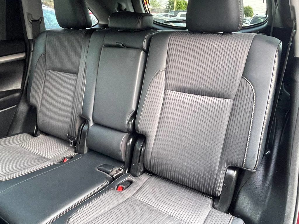 2017 Toyota Highlander LE Plus photo 15