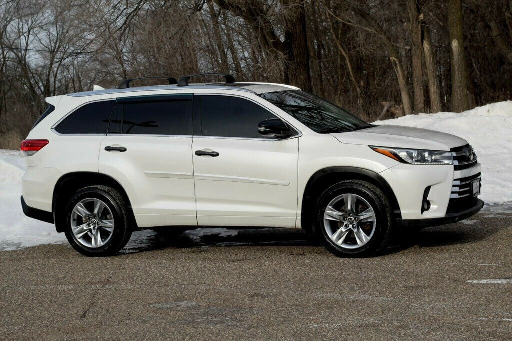 2017 Toyota Highlander AWD LIMITED W/ NAVIGATION, MOONROOF, LEATHER NEW TIRES - 22973146 | Video 1