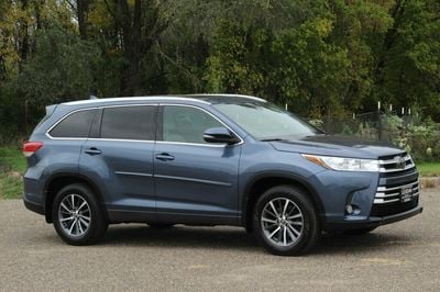 2017 Toyota Highlander - 5TDJZRFH9HS377057