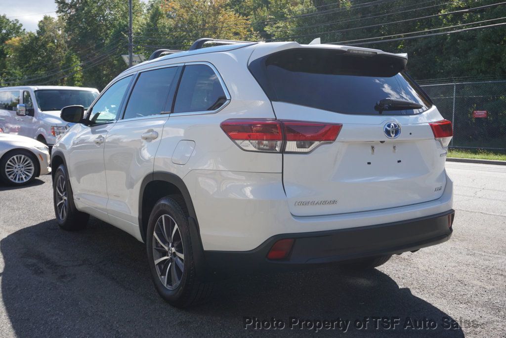 2017 Toyota Highlander Hybrid XLE V6 AWD NAVIGATION REAR CAMERA SUNROOF 3RD ROW SEAT  - 23091948 - 4