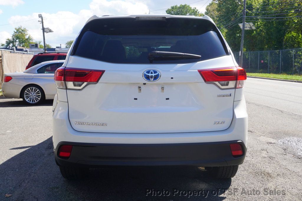 2017 Toyota Highlander Hybrid XLE V6 AWD NAVIGATION REAR CAMERA SUNROOF 3RD ROW SEAT  - 23091948 - 5