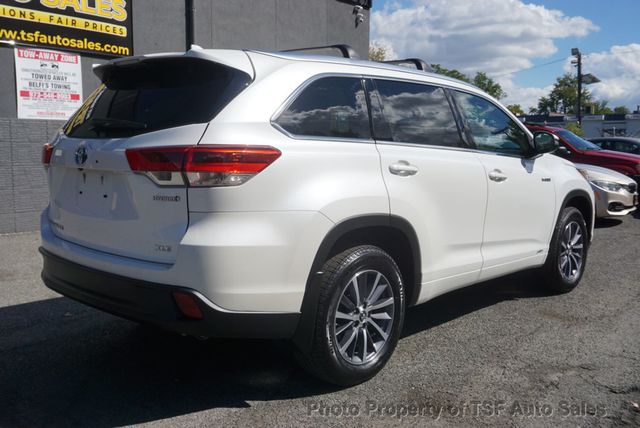 2017 Toyota Highlander Hybrid XLE V6 AWD NAVIGATION REAR CAMERA SUNROOF 3RD ROW SEAT  - 23091948 - 6
